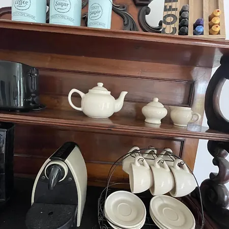 Pensjonat Domaine La Belle Histoire - Cote Parc Besset