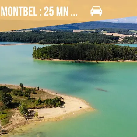 Domaine La Belle Histoire - Cote Parc 게스트하우스 3*