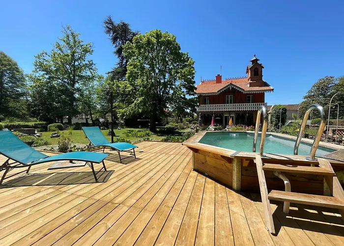 Domaine La Belle Histoire - Cote Parc בית הארחה Besset