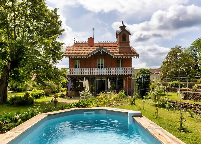 Domaine La Belle Histoire - Cote Parc בית הארחה Besset